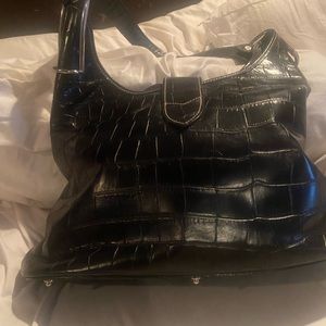 Vintage Dooney&Bourke  crocodile style, black shoulder bag